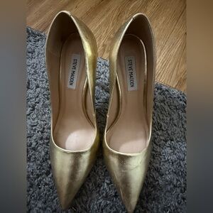 Steve Madden Metallic Gold Heels